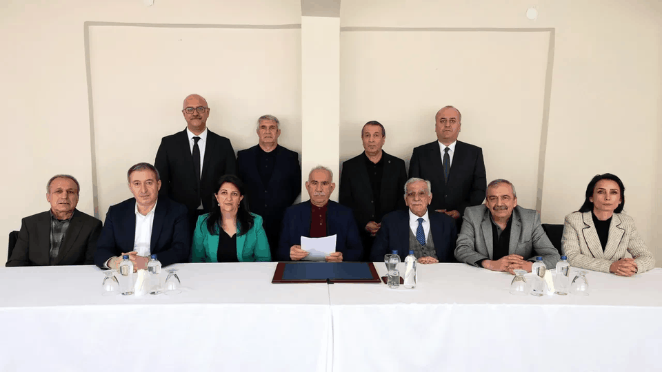 Φωτογραφία Οτσαλάν μοιράζεται έπειτα από την έκκληση του